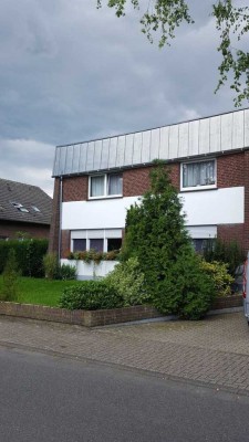 Schönes freistehendes Haus mit sechs Zimmern in Wesel (Kreis), Hamminkeln