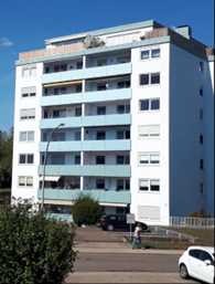 Sonnige 3-Zimmer-Hochparterre-Wohnung mit geh. Innenausstattung mit Balkon und EBK