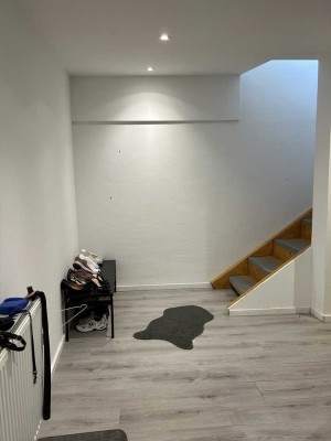 Schöne Maisonette- Wohnung mit 2 Bädern in Wiesloch
