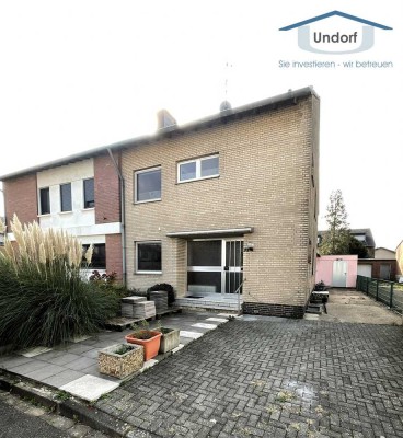 Doppelhaushälfte mit viel Platz, zwei Bädern und Garage in ruhiger Wohnlage