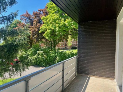 Wohnen im Ostviertel/ Klausberg: 1 Zimmerwohnung mit herrlichem Balkon