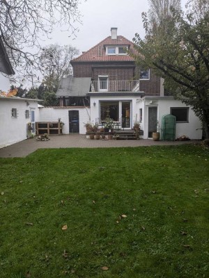 Wohnen mit Flair! 2-FH mit Garten und Garage im schönen Dinslaken