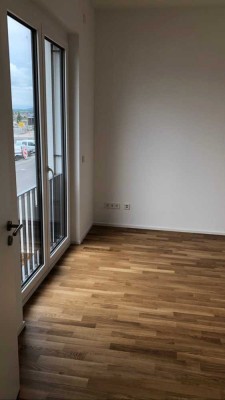 Top moderne 2ZKB mit EBK - 2,75m hohe Decken & TG-Stellplatz