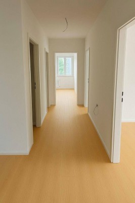 Helle großzügige Wohnung 85m2 in Innsbruck 1900€ warm