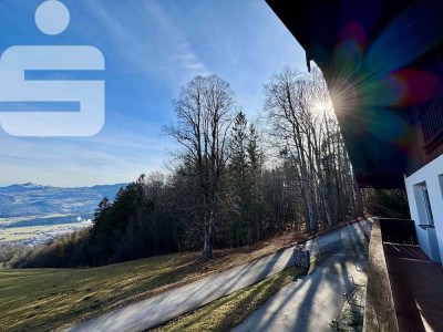 Großzügiges Ein- oder Zweifamilienhaus in absoluter Ruhelage von Berchtesgaden – mit Blick auf Halle