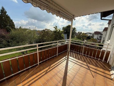 Top gepflegte 3-Zimmer-Obergeschosswohnung mit großem
Balkon in ruhiger Lage von Backnang