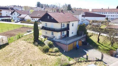 Charmant & sofort verfügbar! Freistehendes EFH mit viel Potential auf großzügigem Grundstück