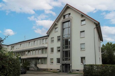 Sofort einziehen: 2-Zimmer-Wohnung in gepflegtem Mehrfamilienhaus