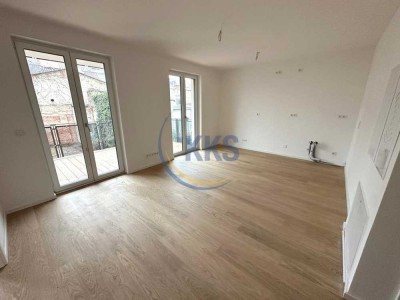 *Erstbezug* Modernes 2-Zimmer-Apartment mit Parkett - Balkon - Einbauküche!