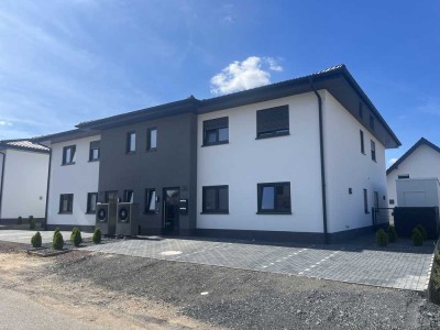 Schöne KFW 55 EG-Wohnung mit eigenem Garten in Euskirchen Kuchenheim