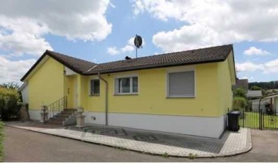 Charmanter Bungalow mit Garten, Terrasse,  in ruhiger Lage von Warmbronn zu vermieten