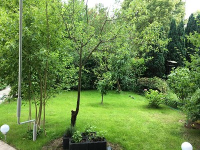 schöne Wohnung mit Gartenanteil