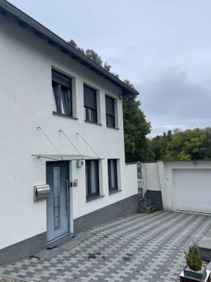 Modernisiertes Einfamilienhaus in guter Lage in Aachen - Friesenrath