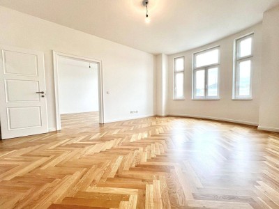 SANIERTE ALTBAUPERLE MIT BALKON I Belvedere &amp; Schweizergarten Nähe I Barrierefreier Zugang mit Lift I Fischgrätparkett &amp; Fußbodenheizung I perfekte öffentliche Anbindung
