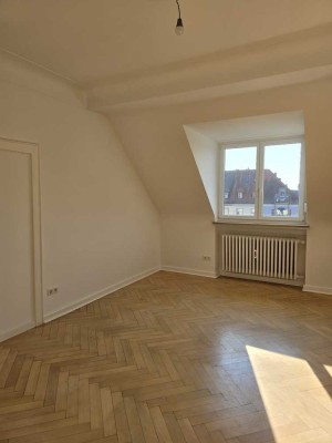 Exklusive 4,5-Raum-Wohnung. Erstbezug nach Kernsanierung im Altbau - Domstraße Würzburg