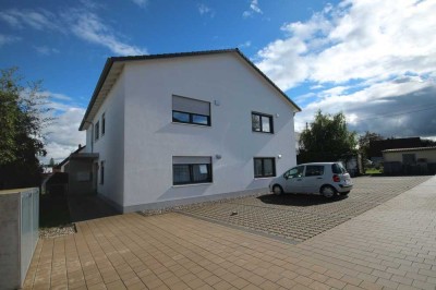 Lichtdurchflutete moderne Erdgeschosswohnung mit Garten!