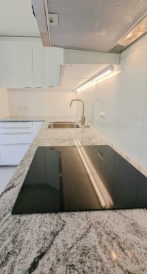 Wunderschön komplettsanierte 3,5-Zi.-(Familien-)Wohnung - ruhig und sonnig