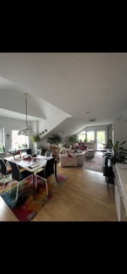 Helle 3-Zimmer Dachgeschosswohnung mit Balkon in Sinsheim