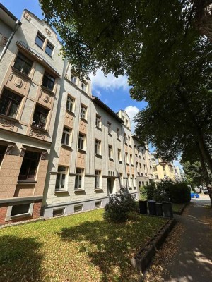 Günstige 3-Zimmer mit Laminat, Wannenbad und Balkon in guter Lage!