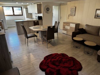 Möblierte helle, freundliche Souterrainwohnung 50qm.