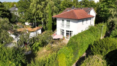 WOW *Paul & Partner* IHR GROßES, SONNIGES EINFAMILIENHAUS! WIESBADEN SÜD-OST!