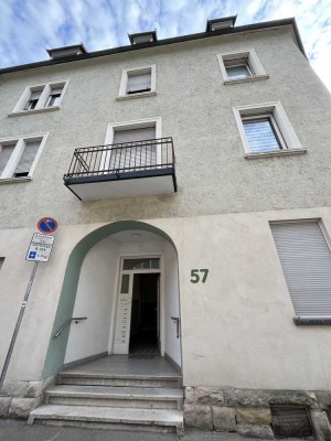 zentral gelegene 2-Zimmer-Erdgeschosswohnung mit EBK in Baden-Baden