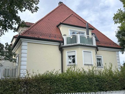 Stilvolle, helle 2-Raum-Maisonette-Wohnung mit Balkon provisionsfrei vom Eigentümer zu verkaufen