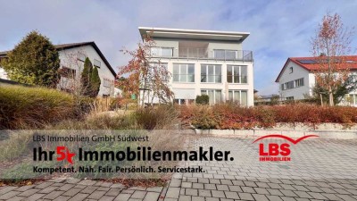 MODERN - HOCHWERTIG - KOMFORTABEL
1,5-Zimmer-Wohnung mit Aufzug & Außenstellplatz