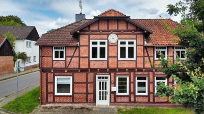 Fachwerkhaus mit Nebengebäuden, Stall & Werkstatt – Ideal für Visionäre