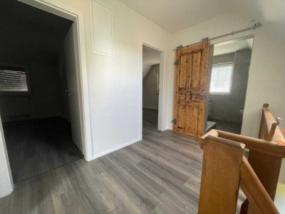 Erstbezug nach Renovierung: 3,5-Zimmer-Wohnung zu vermieten