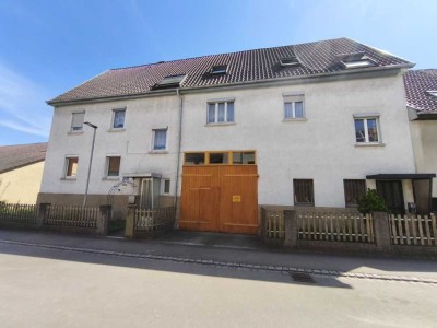 ***NEU*** Großzügiges Mehrfamilienhaus mit übergroßer Garage, Garten & Dachterrasse