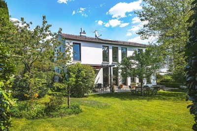 Traumhaus mit schönem Garten. Beste Lage mit Stil & Weitblick.