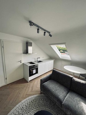 �️ Stylisch wohnen unterm Dach – Möbliertes Design-Apartment mit Klima in Stuttgart-Ost