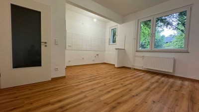 *** Charmante 3-Raumwohnung mit Duschbad! ***