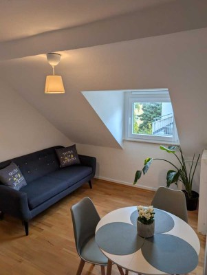 Möblierte Vierzimmerwohnung in Frankfurt-Dornbusch