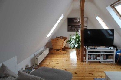 Wunderschöne Maisonette-Wohnung mit vier Zimmern  und Blick auf den Michaelsberg.