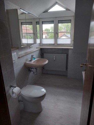 Stilvolle 3-Raum-Maisonette-Wohnung mit gehobener Innenausstattung in Unterhaching