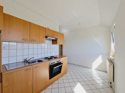 Geräumige 3 Zimmer-Maisonette-Wohnung mit EBK in Plauen