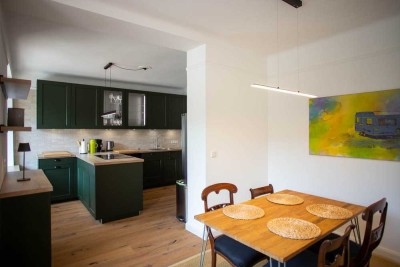 Ihr Zuhause in Düsseldorf – möbliert, Highspeed-Internet & nur wenige Schritte zum Rhein.