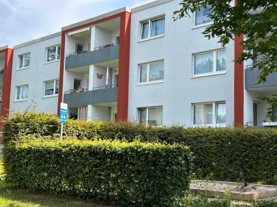 Gemütliche 3-Zi-Wohnung in Travennähe mit guter Autobahnanbindung.