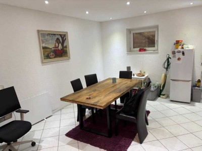 2-Zimmer Souterrain-Wohnung in Malschenberg