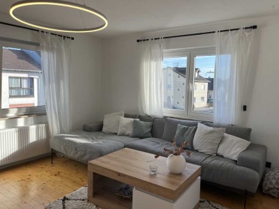 3-Zimmer-Maisonette-Wohnung mit gehobener Innenausstattung mit EBK in Dornburg