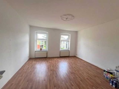 Helle 3 Raumwohnung mit Gartenanteil und Kfz-Stellplatz