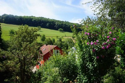 2-Zimmer-Einliegerwohnung mit Sonnenterrasse
im Herzen von Inzlingen zu vermieten