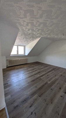 Zentrale 4 Zimmer-Wohnnung