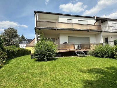 Große Doppelhaushälfte mit eigenem, sonnigen Garten in Oberursel-Oberstedten - Rarität!