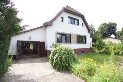 Wohnhaus mit Nebengelass in ruhiger Lage von Michendorf - Bezugsfrei