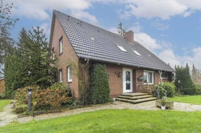 Hier wird Natur spürbar: Großzügiges Einfamilienhaus mit Blick auf Rehe und Hirsche!