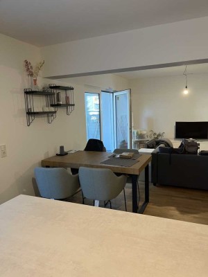 Helle 3-Zimmer Wohnung mit Balkon in Zentrum von Bonn-Beuel