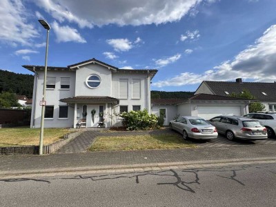 Großzügiges Einfamilienhaus in ruhiger Lage von Vogelbach – Ideal für Familien oder Kapitalanleger